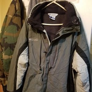 Columbia snow jacket